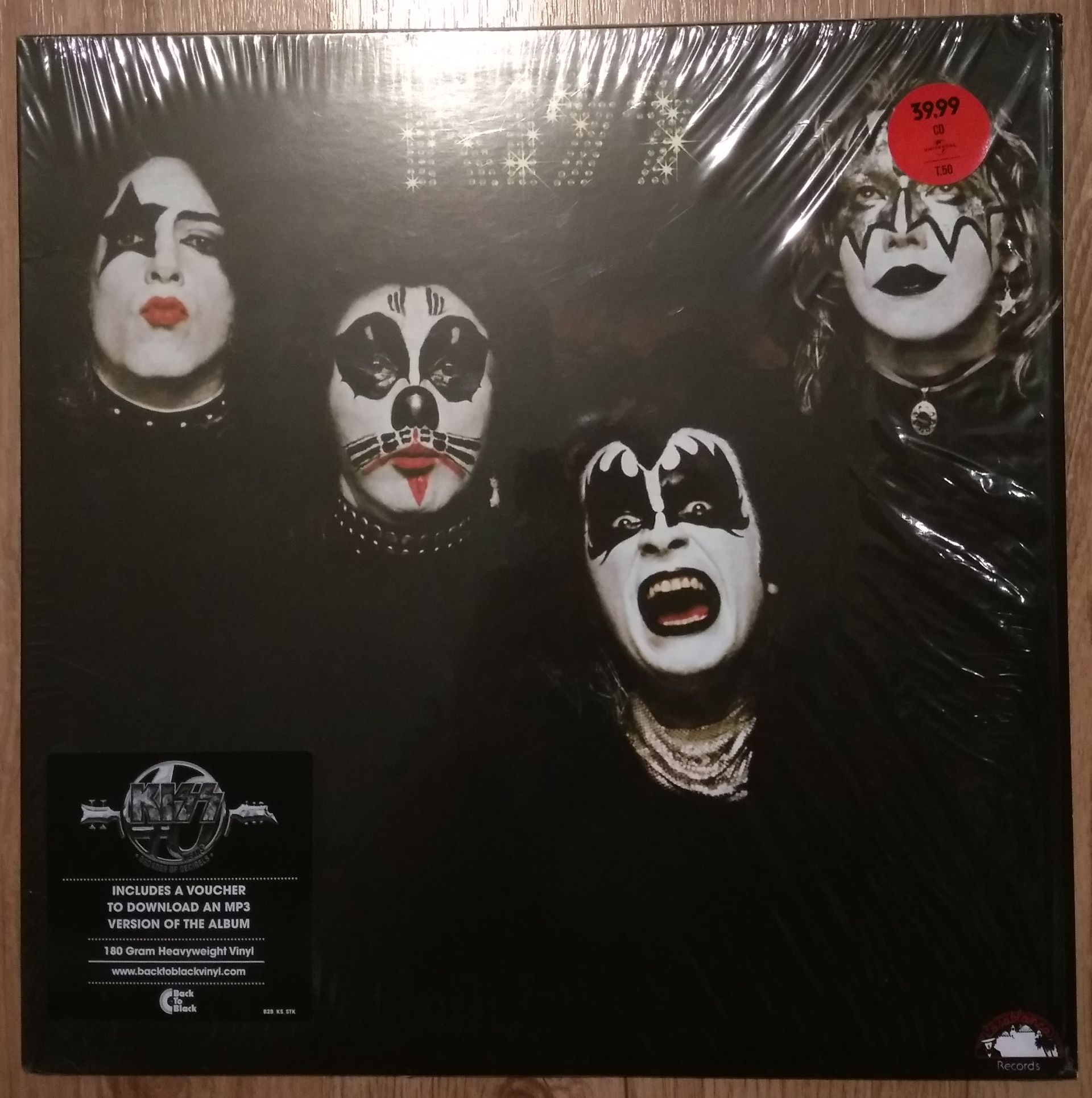 Kiss debut album reissue review