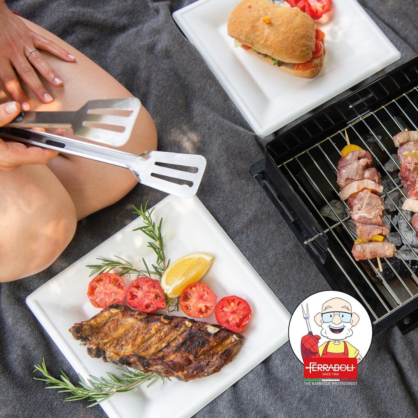 Barbecue A Carbone Familiare Ferraboli, Rettangolare 50x30 Cm - Griglia Grande, Maneggevole, Perfetto Per Giardino E Terrazzo