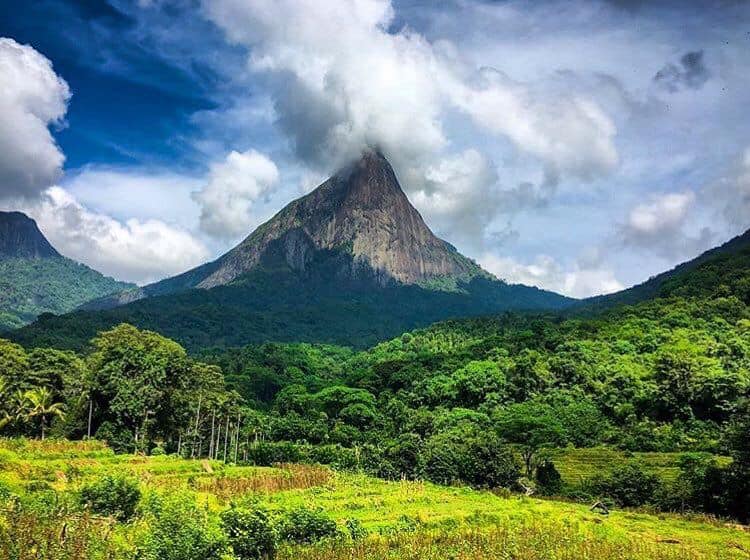 D&S - -Travel with D&S Travels- Sorabora Wewa is an ancient reservoir ...