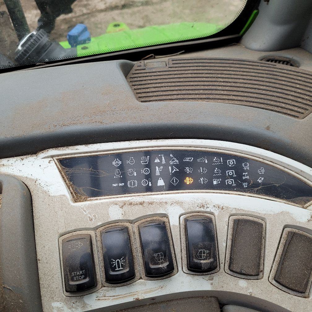 Merlo Telehandlers | Does anybody know what this light means, also a ...