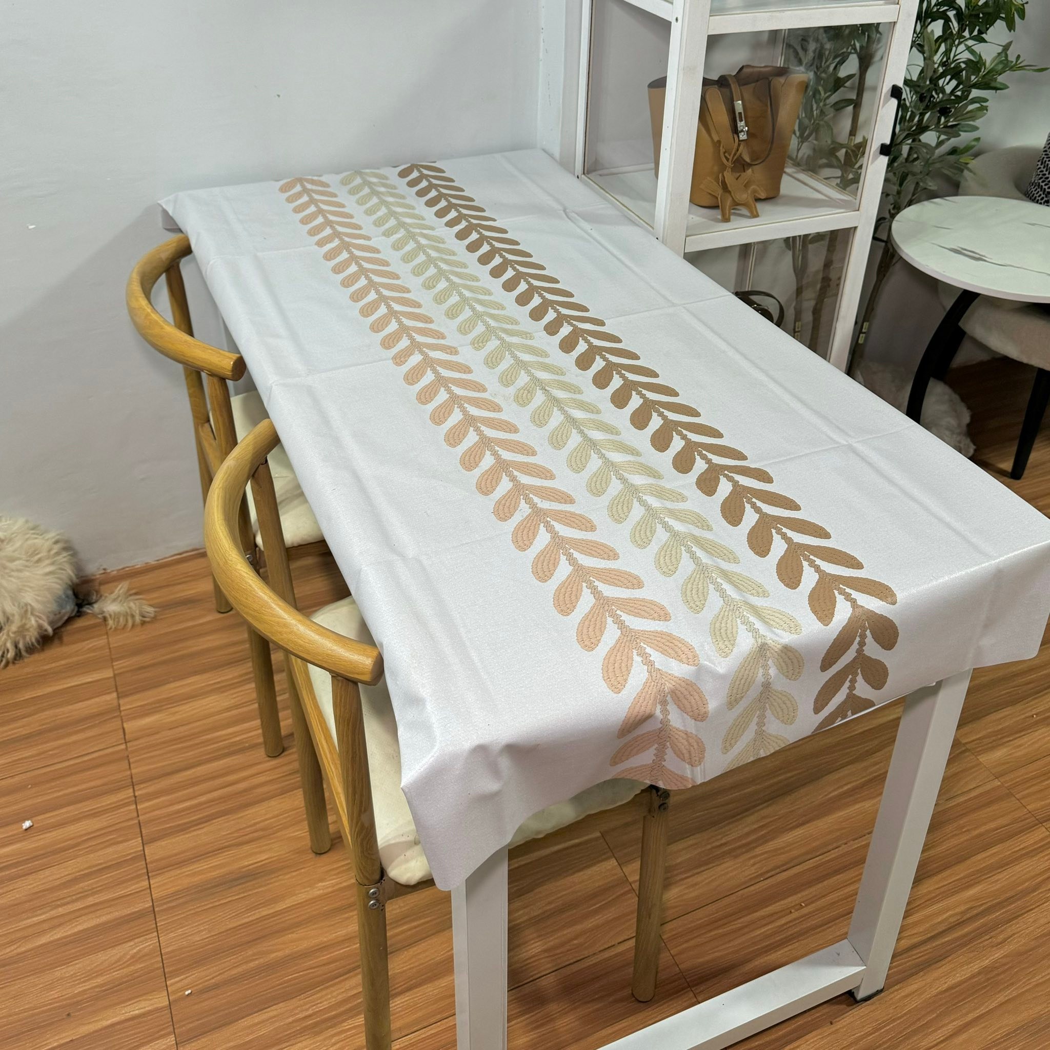 Miss - TABKE CLOTH 👇🏻🛒 (waterproof) https://vt.tiktok.com/ZSH75gxMJm4Nm ...