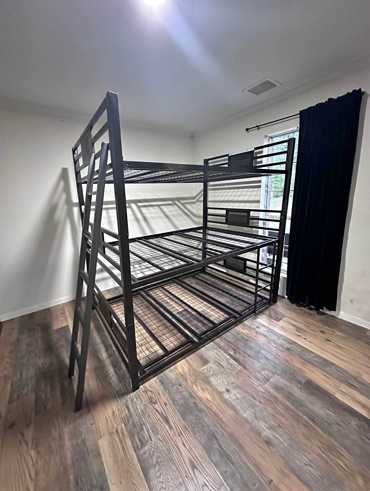 Metal bunkbeds - Beds & Bed Frames - Sam Houston, Texas | Facebook