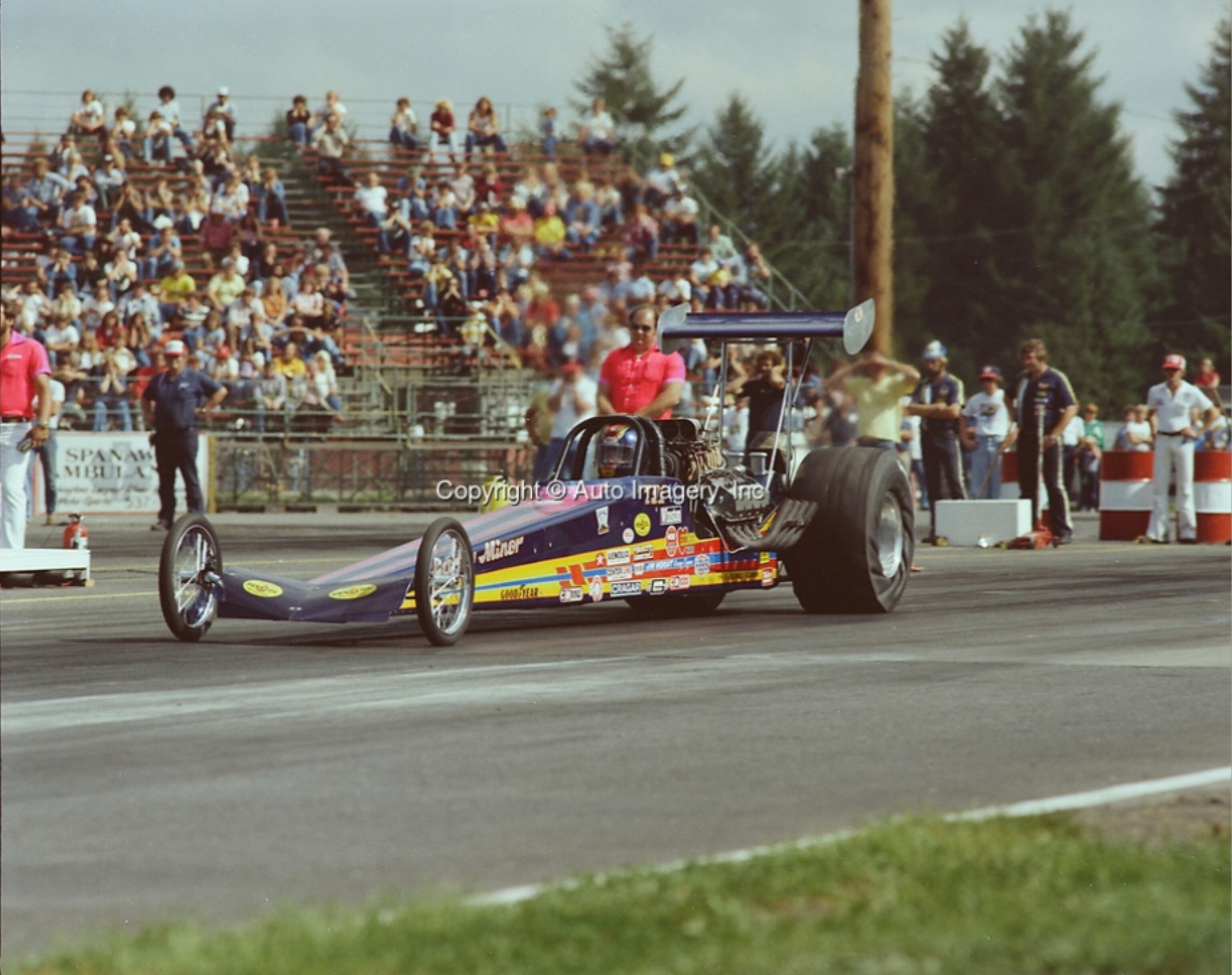 Drag - Larry Dixon leaving the starting line in 1979 📸 by Richard Shute ...