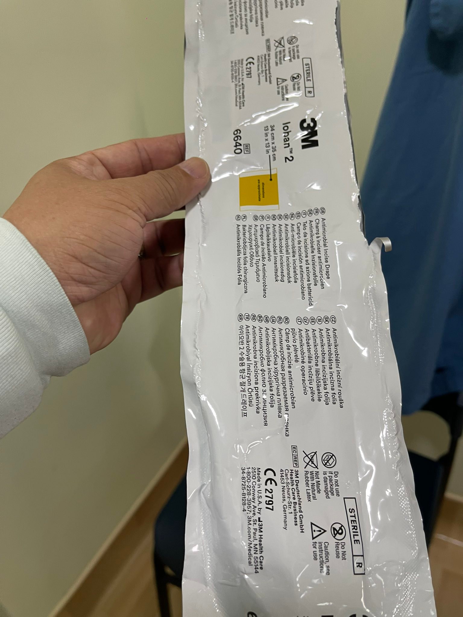 ioban dressing 3M Loban 2 Antimicrobial Incise Drape