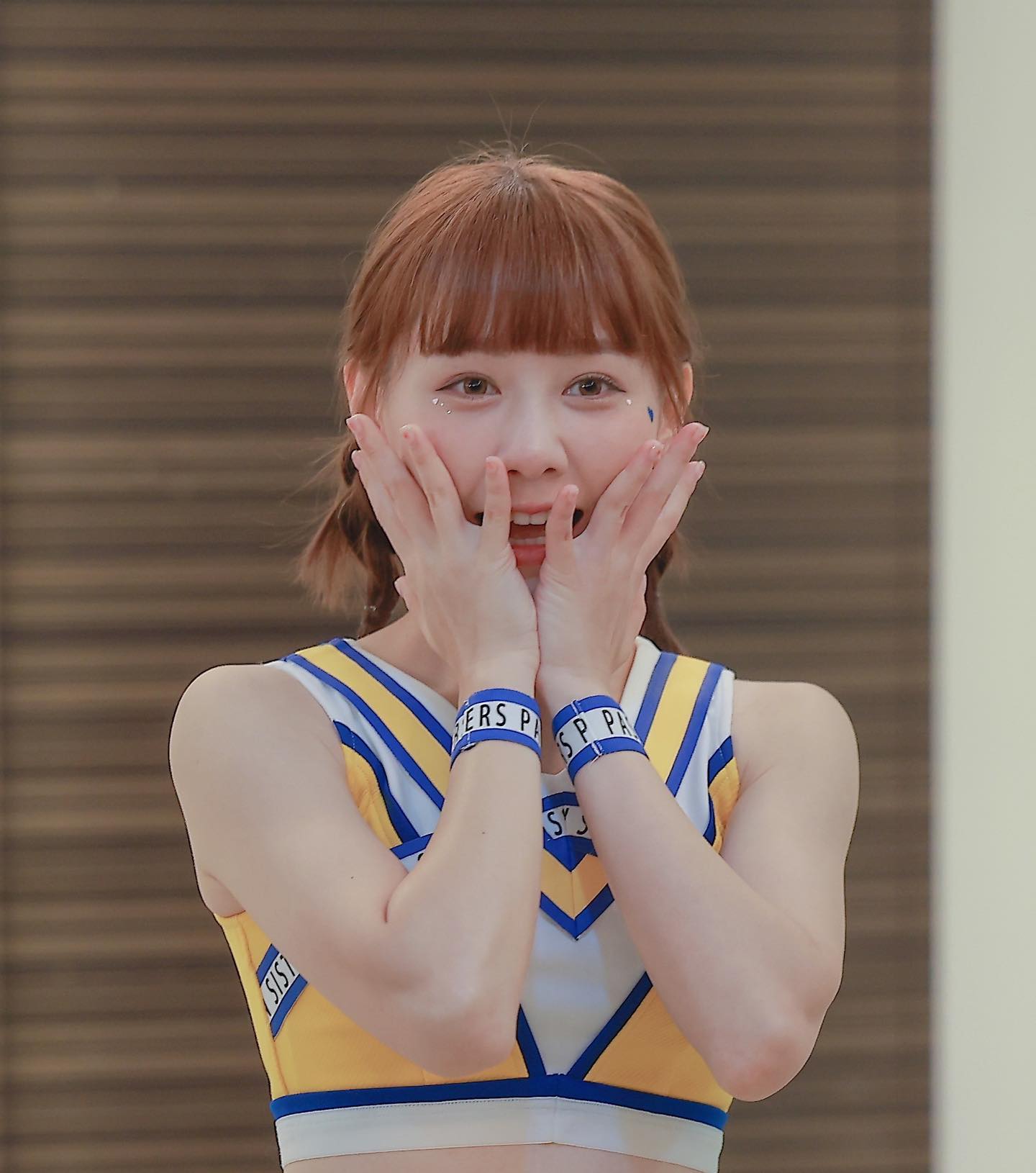 畇二 Yuner - Wow (⸝⸝˃ ᵕ ˂⸝⸝) 明天要再次站上小巨蛋了\ ︎/ #以往都是擔任藝人舞者... | Facebook
