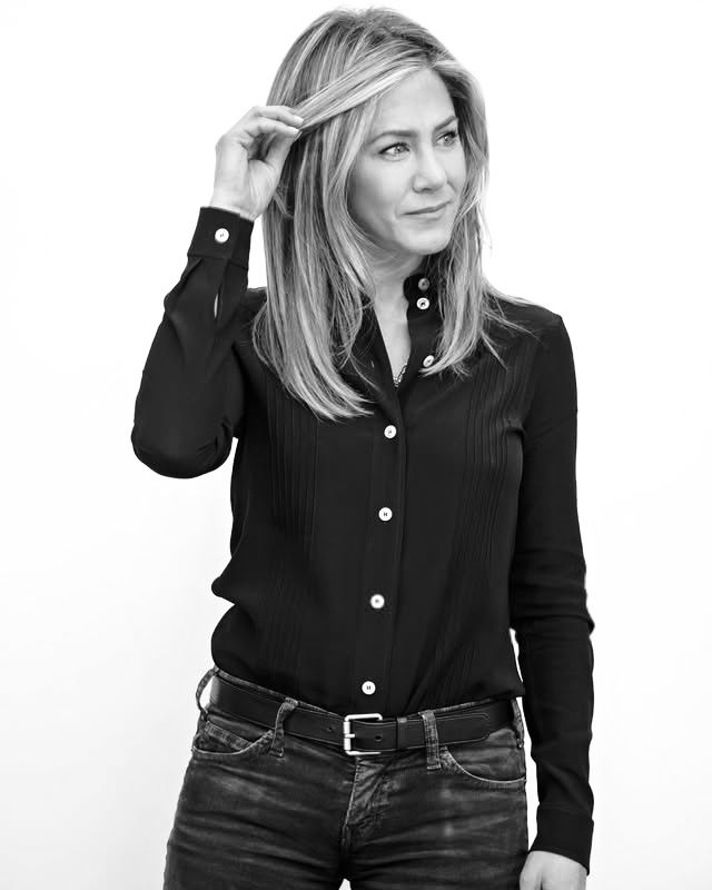 rachel green black dress white shirt Recreating Green's iconic look at Friends Experience LADIES FASHION