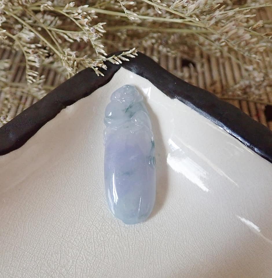 翡翠兄弟 Jade Bros. - ~ 天然翡翠冰種項墜 ~ ㄑ玉猴獻壽〉 半冰紫中飄綠花...