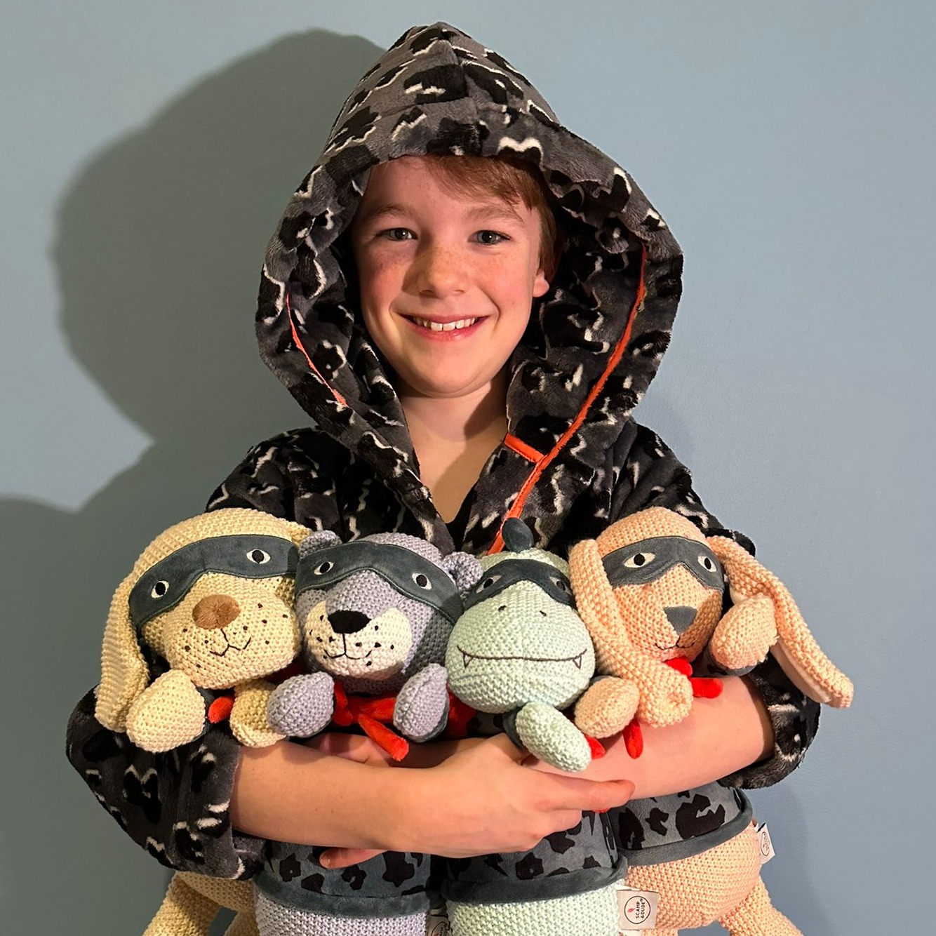 スーパーナチュラル AKF Moose ぬいぐるみBEDTIME SAMMY Bedtime Sammy plush supports mental health initiatives
