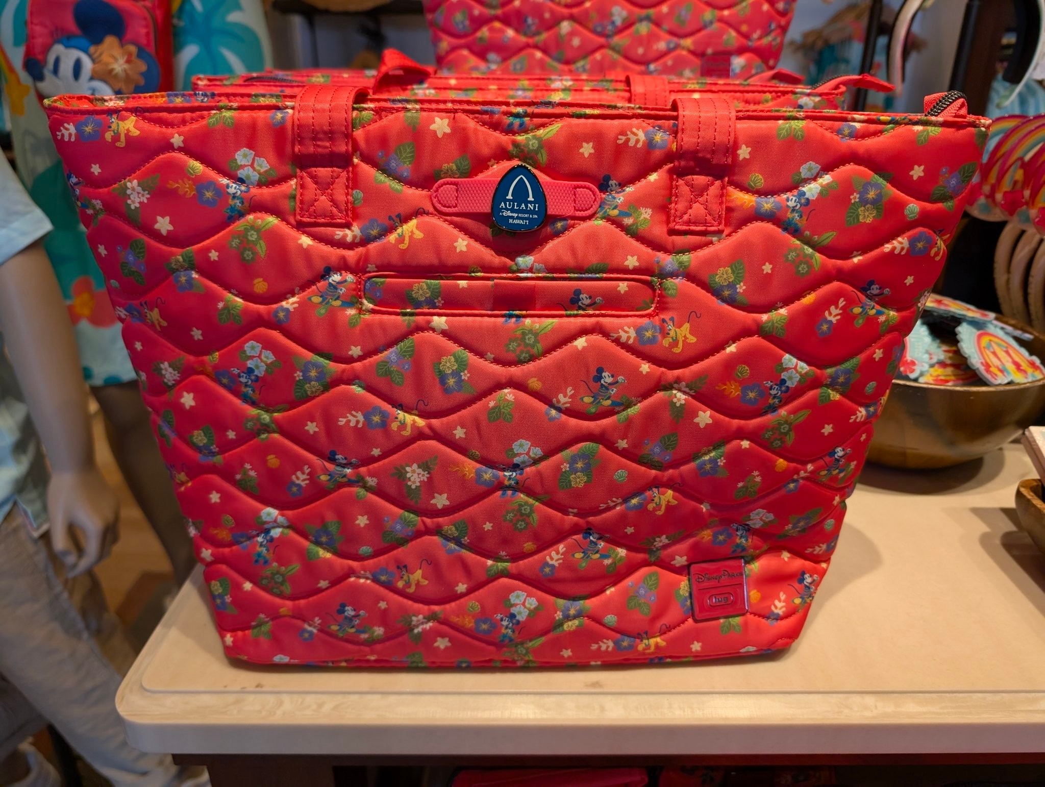 The new bags from LUG finally arrived at Kālepa's. Crossbody; 65