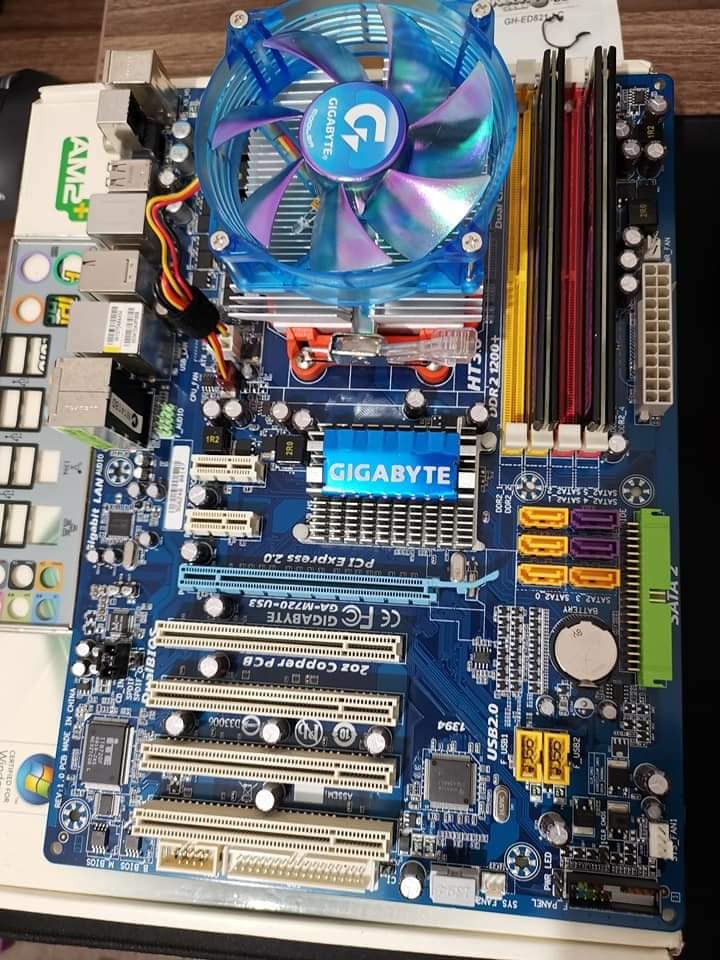 Retro pc build with amd athlon 64 x2 6000 and evga 8800gt