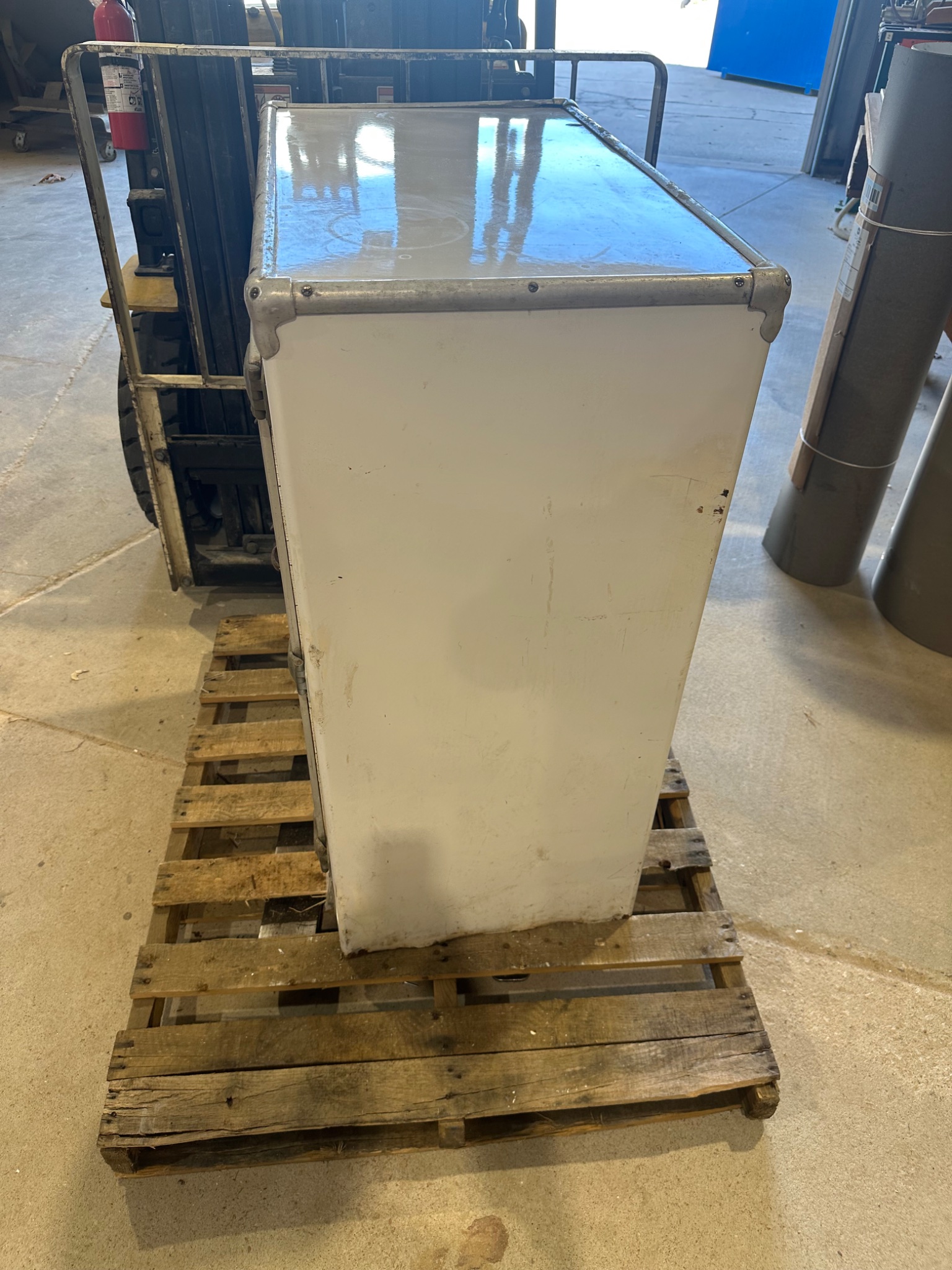 Antique Leonard Cleanable Ice Box - Refrigerators & Ice Boxes - Osage ...