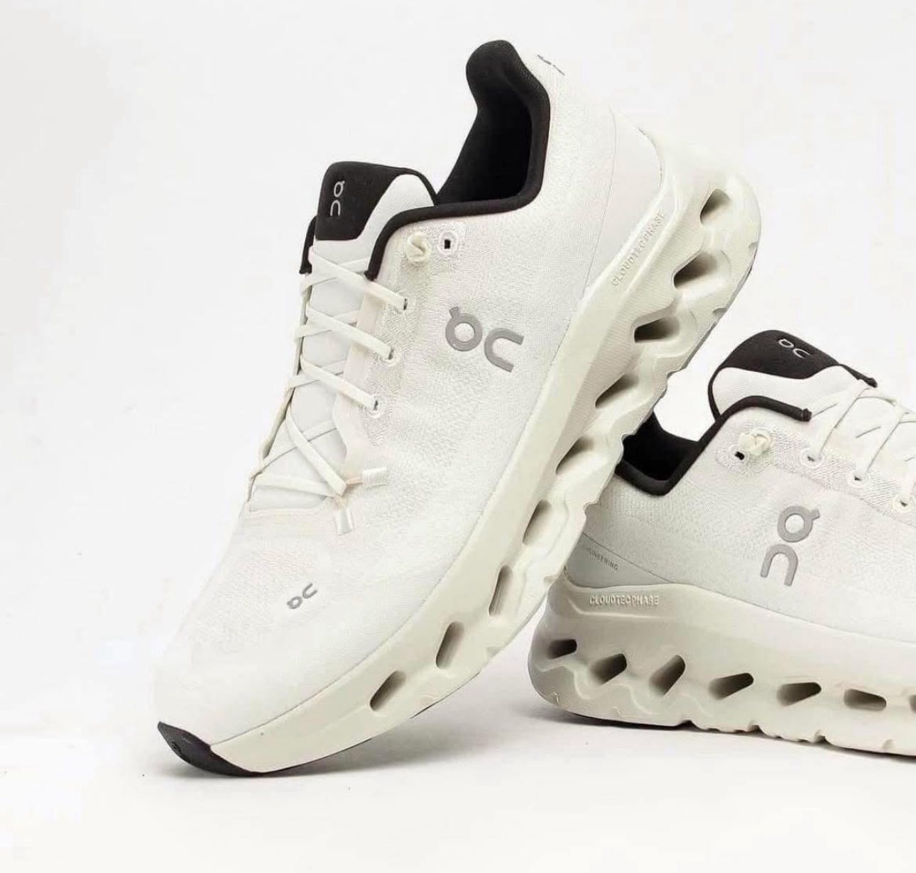 Classic White ? On Cloud Tilt Pearl Ice Size: US 6 | 6.5 | 7 