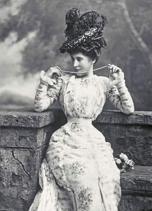 lillie langtry black dress Langtry, the Jersey Lily actress and royal mistress lillie langtry pears soap