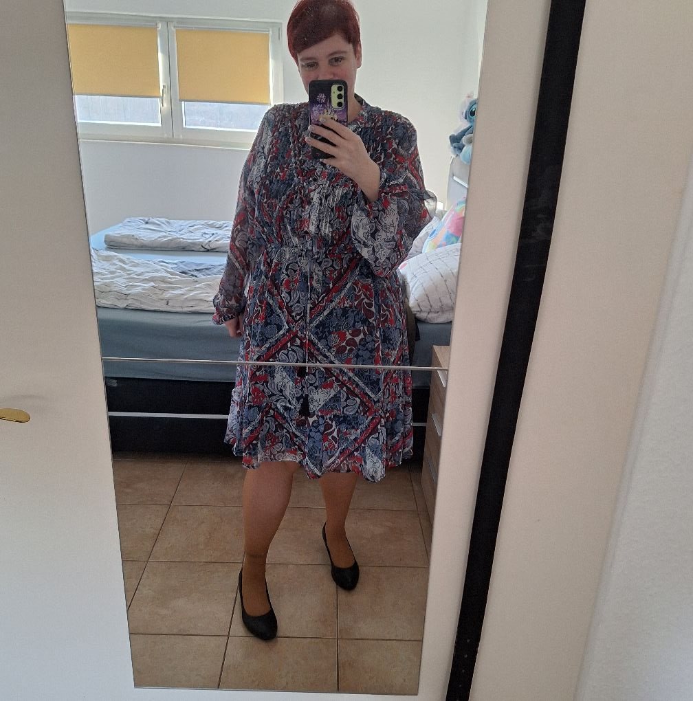 Hallöchen zusammen wünsche euch einen schönen Sonntag liebe grüße ...