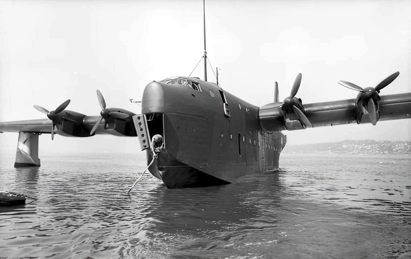 Blohm & Voss BV 238: The Mighty German Flying Boat. https://www.jetsprops.com/transport/blohm-voss -bv-238-the-mighty-german-flying-boat.html