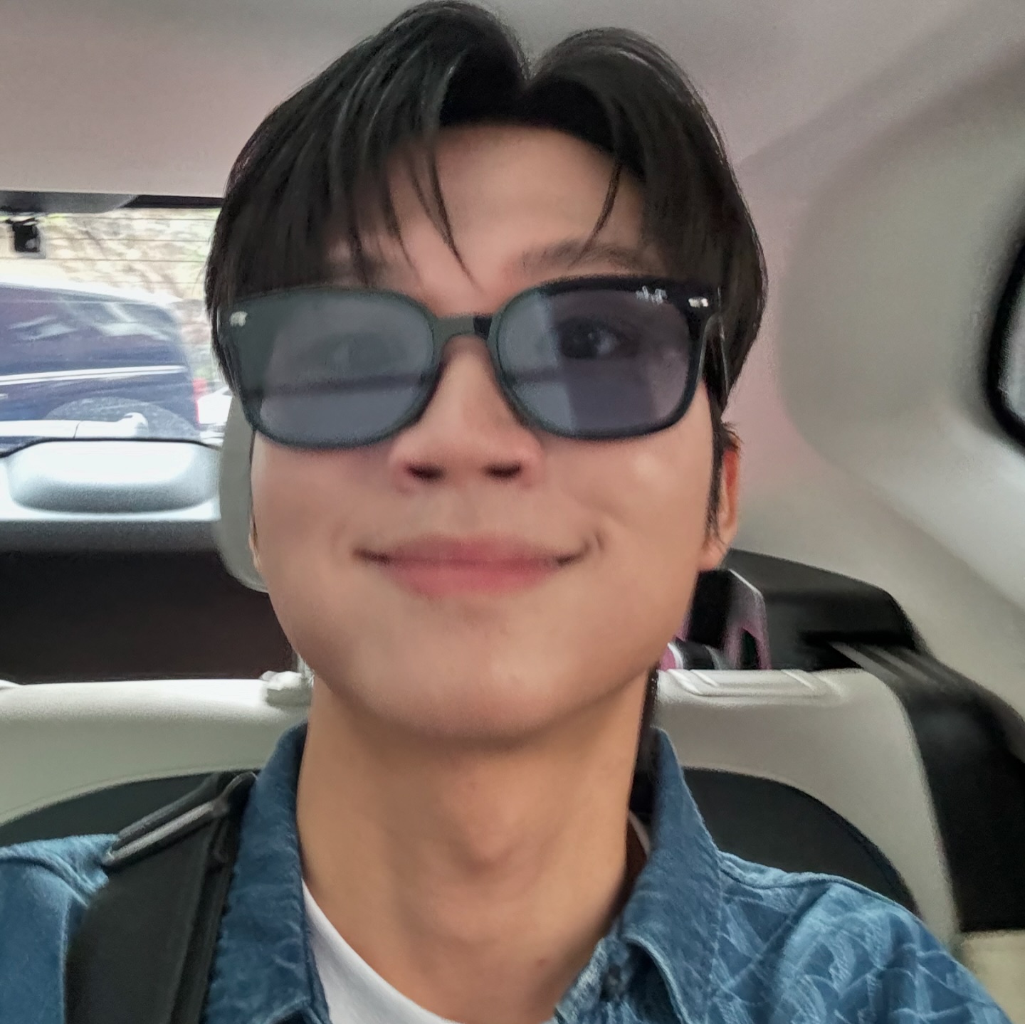 呂允 Lu Yun