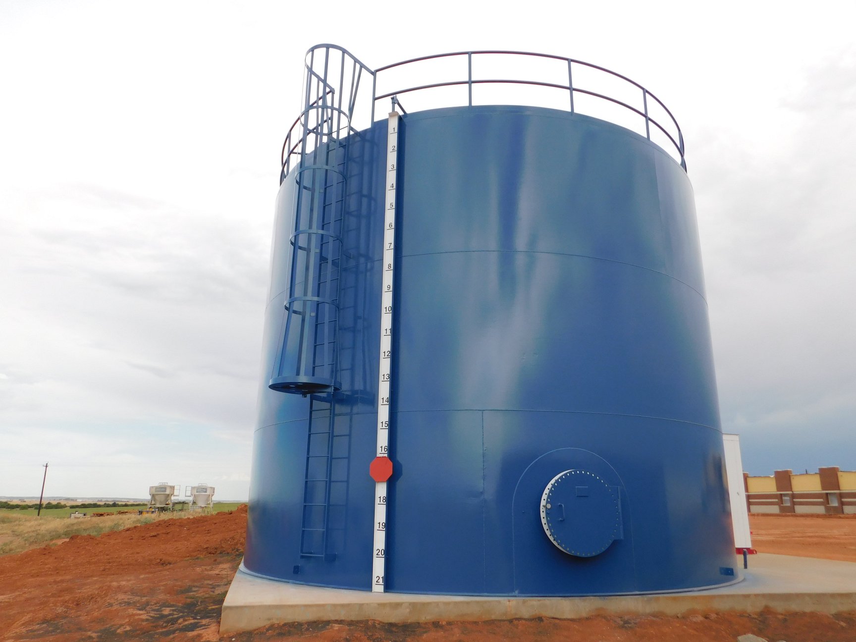 Happy Monday! Here is one of the tanks... - D&R Tank Company