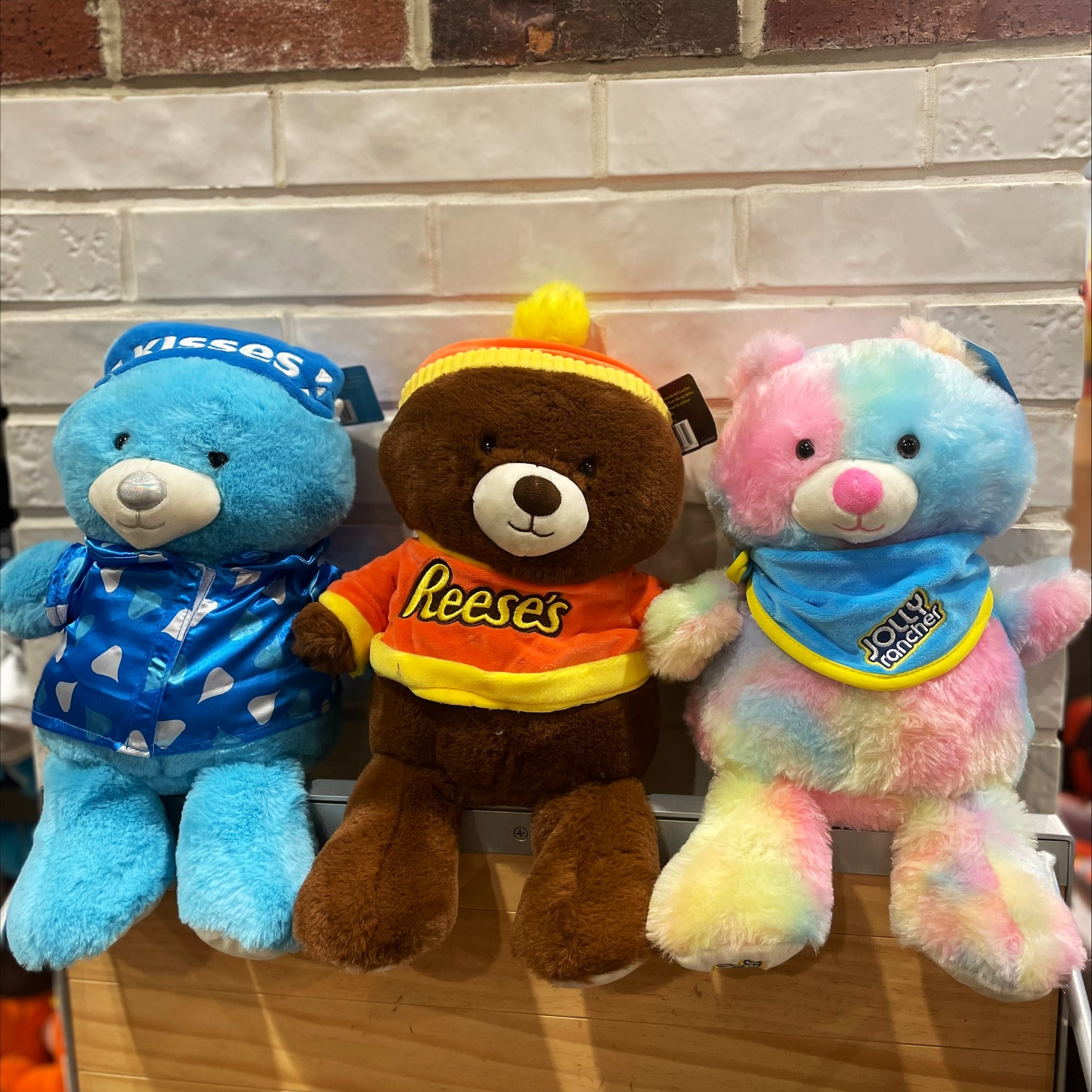 Soft, cuddly and oh so cute! How will you ever decide? ? ?