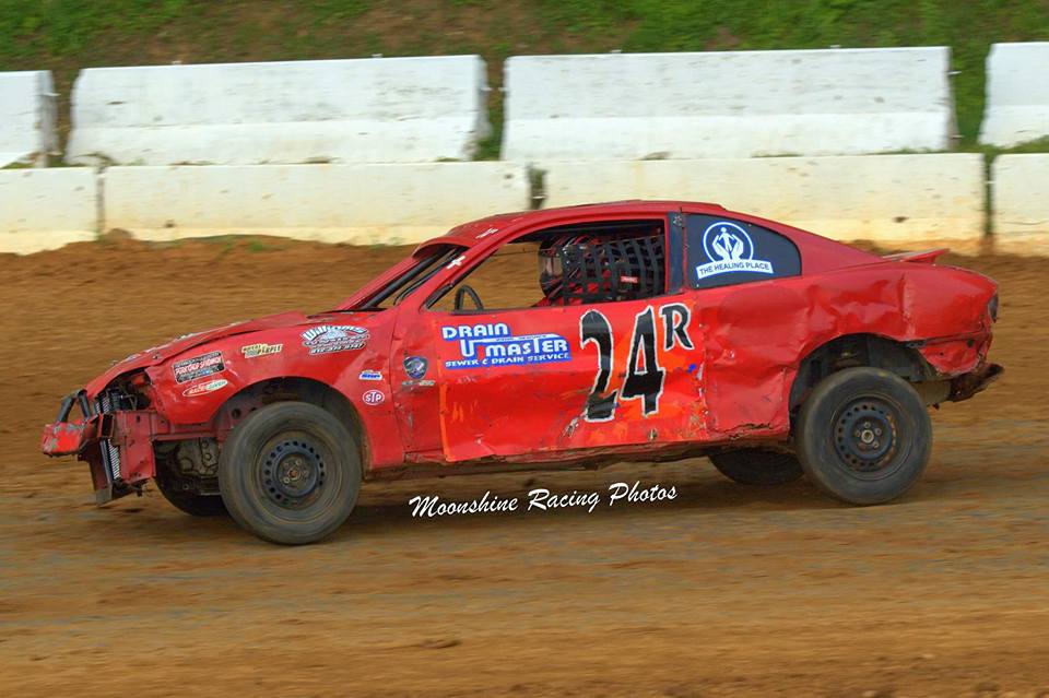 Reeves Racing - Here's a couple of shots from Sat night.