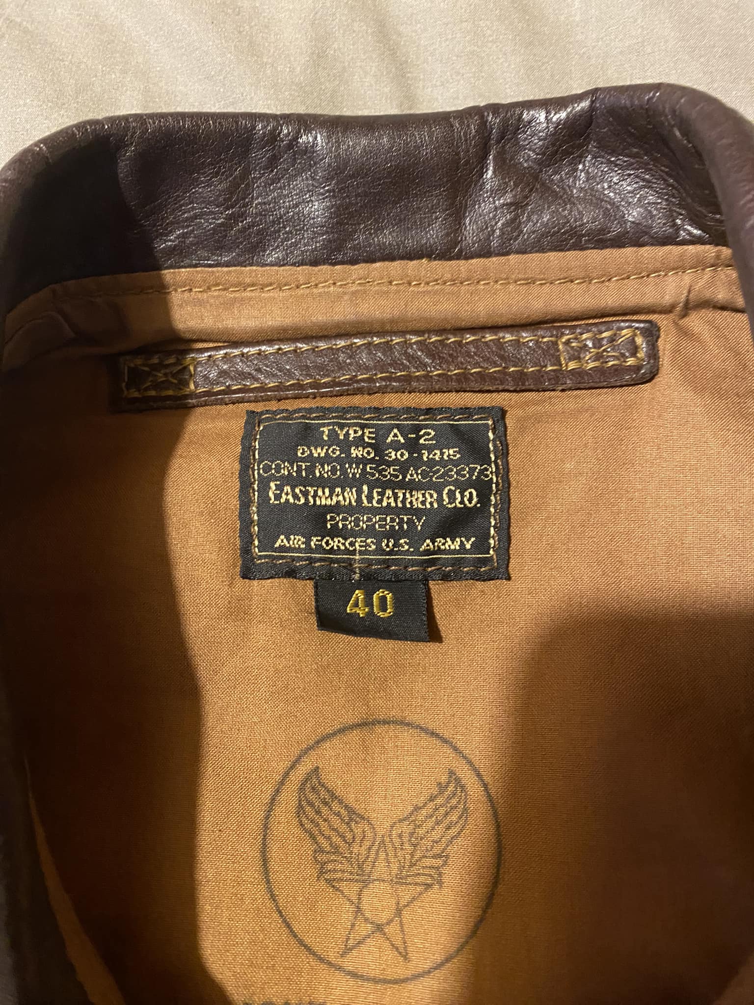 Can anyone help identify this Eastman. It has all the features of 