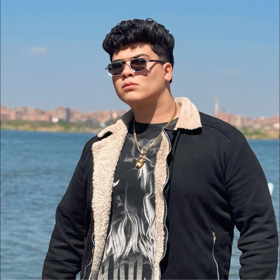 مانو