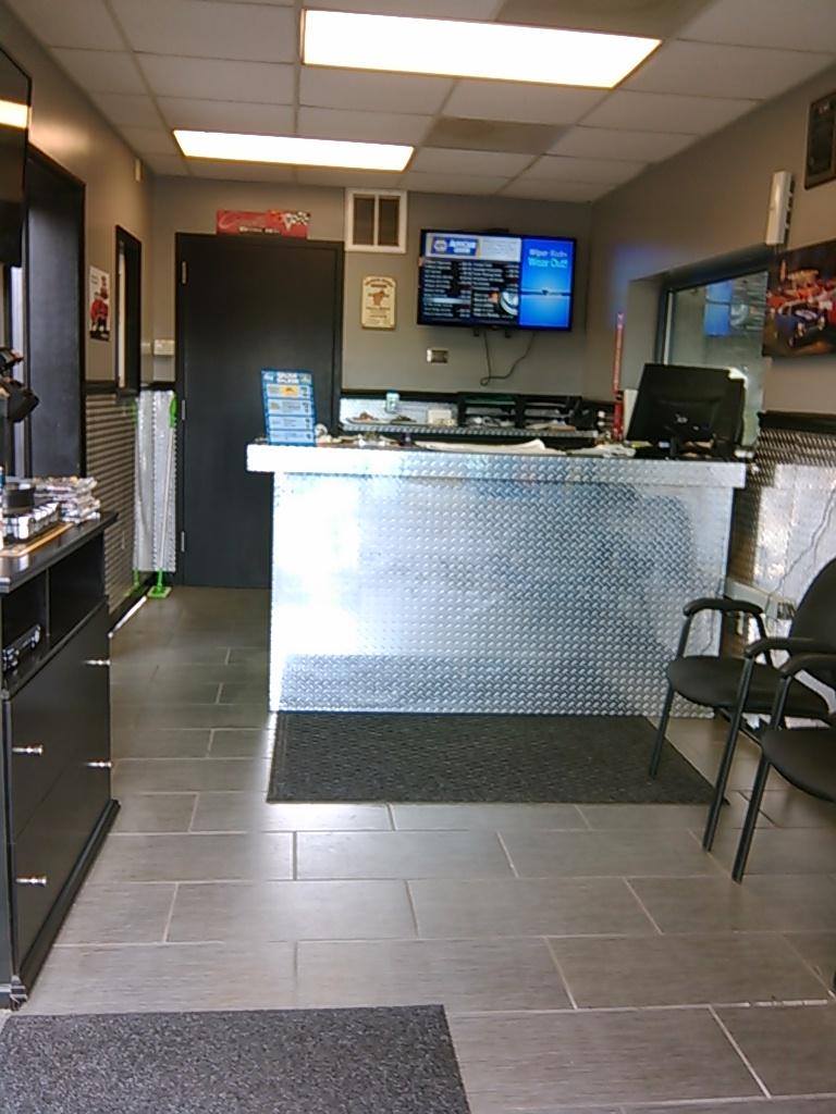 Benchmark Complete Auto Care | St. Louis MO