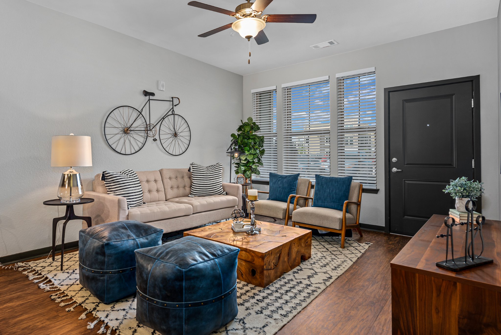 Ridge at Castle Rock Apartments | Castle Rock CO