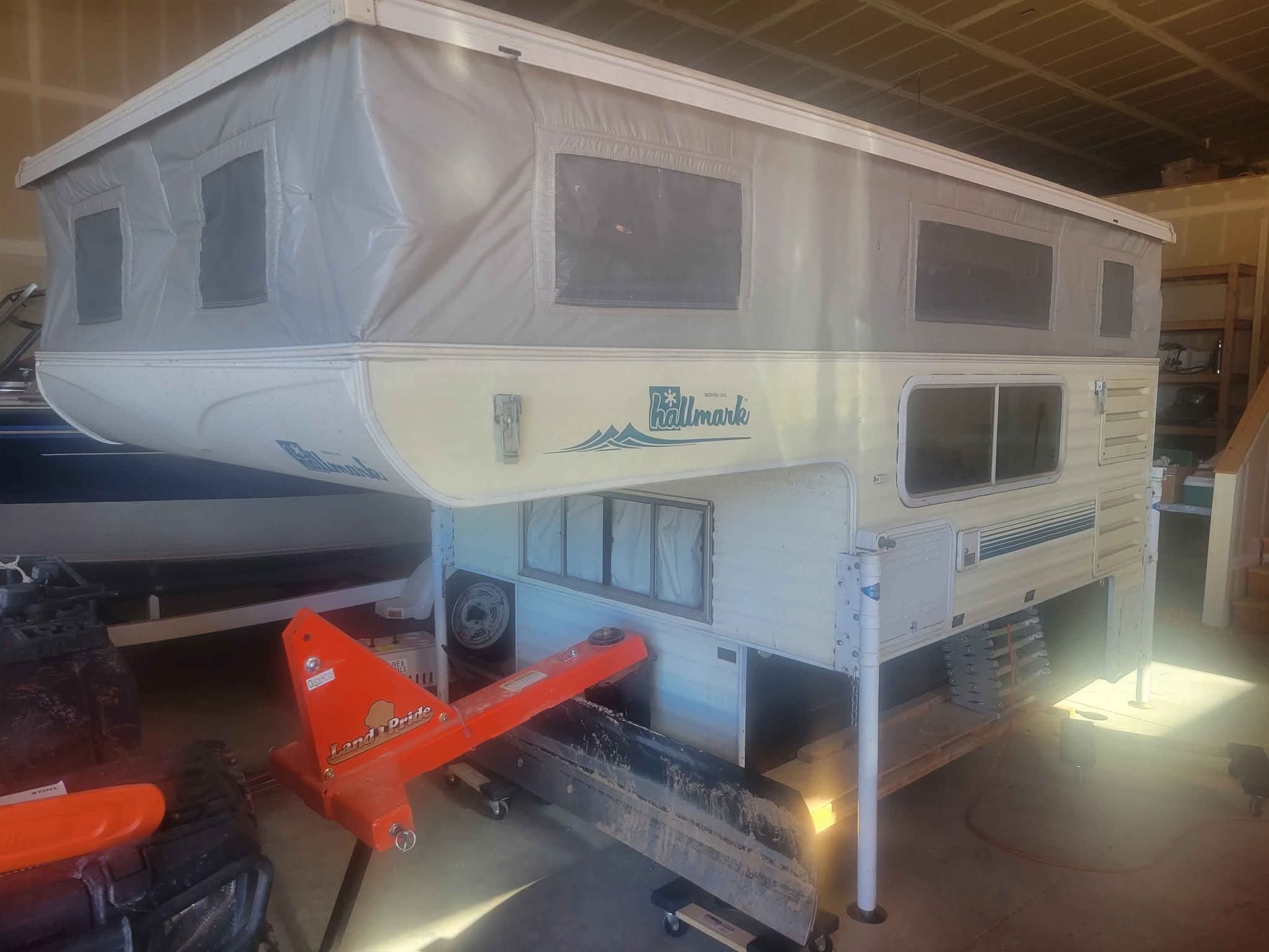 2000 Hallmark Ute LX - RVs & Campers - Black Forest, Colorado ...