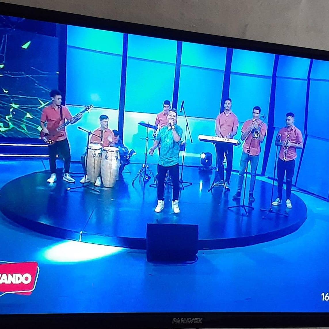 Adrian Rey y Banda Rey