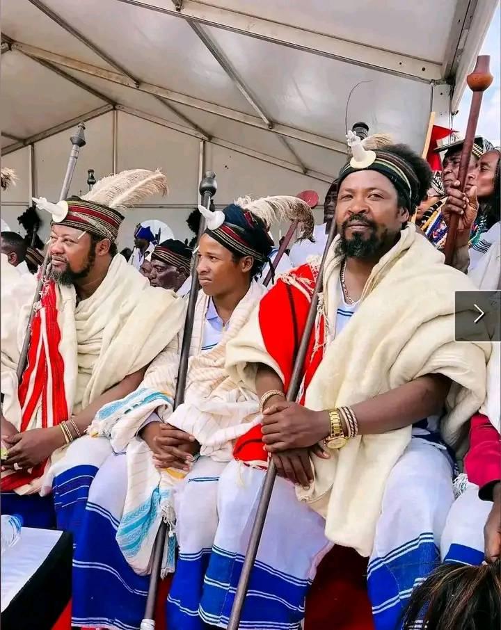 Yooyyaa gujii girja me namin magala... - Abbaa Gada Gujii | Facebook