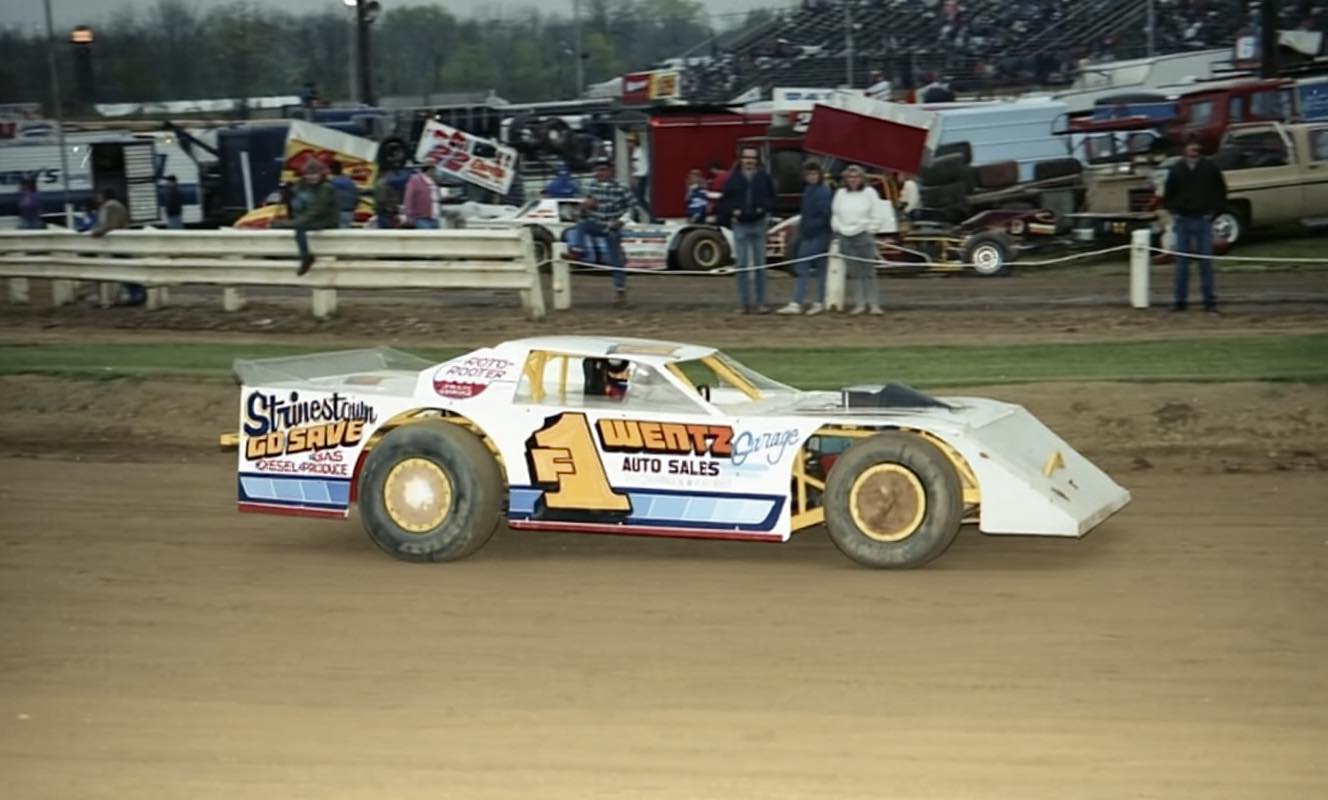 Turn - Dale “Smokey” Frye driving the Ronnie Frye owned F1 at Silver ...
