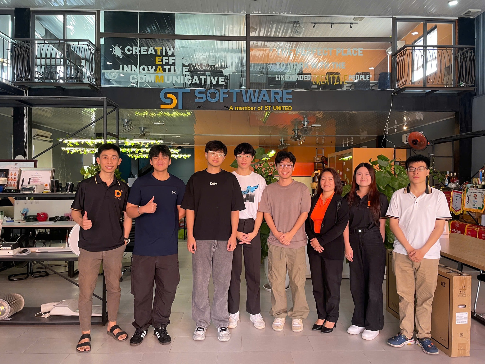 Dev Plus - Welcome Singapore Interns to DevPlus! 🇸🇬 We’re... | Facebook