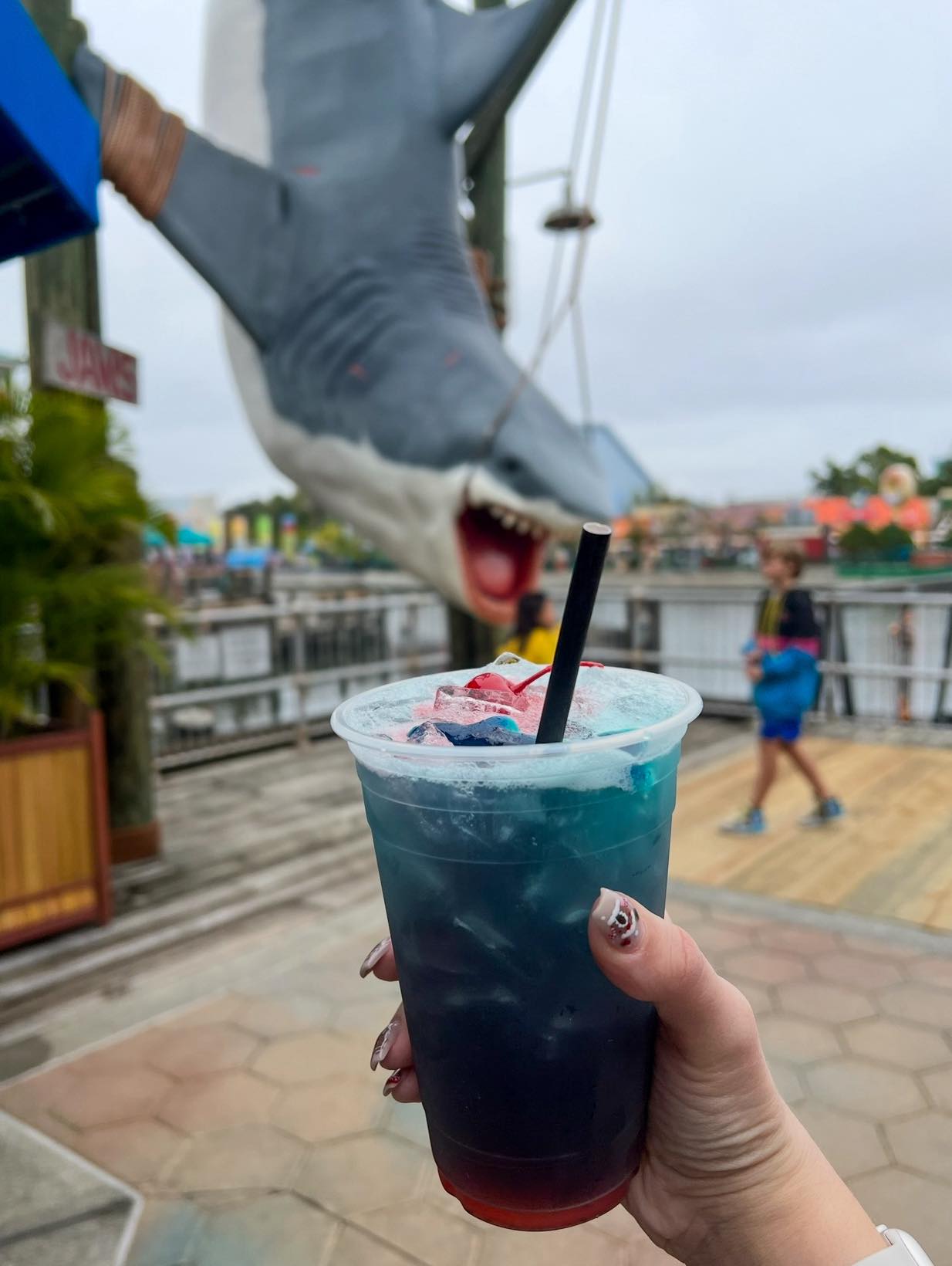 We're trying the Tropical Mosasaurus Splash, features Blue Curaçao