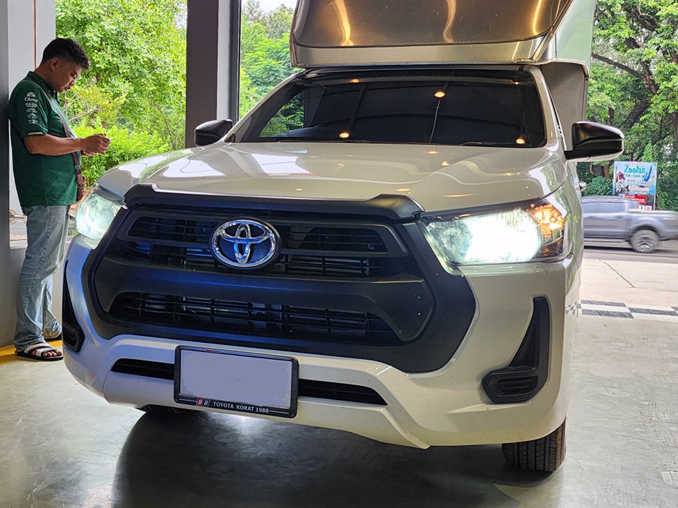 ️สวัสดีครับวันนี้ร้านเปิดปกติครับ ️ Toyota Revo อัพเกรดหลอด LED NK แสง ...