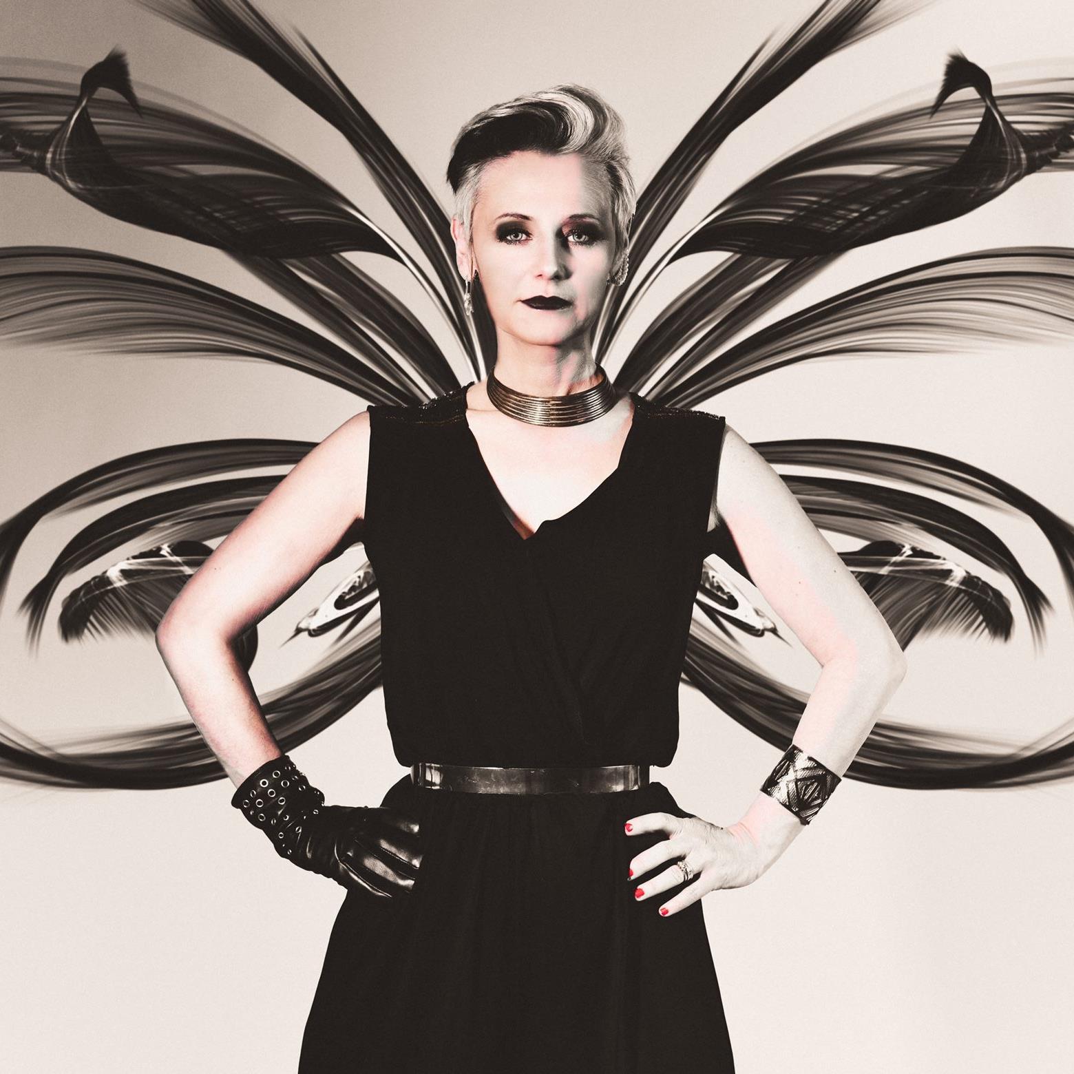Suzanna Dee - Interesting weekend in #London with @evolved.artists ...