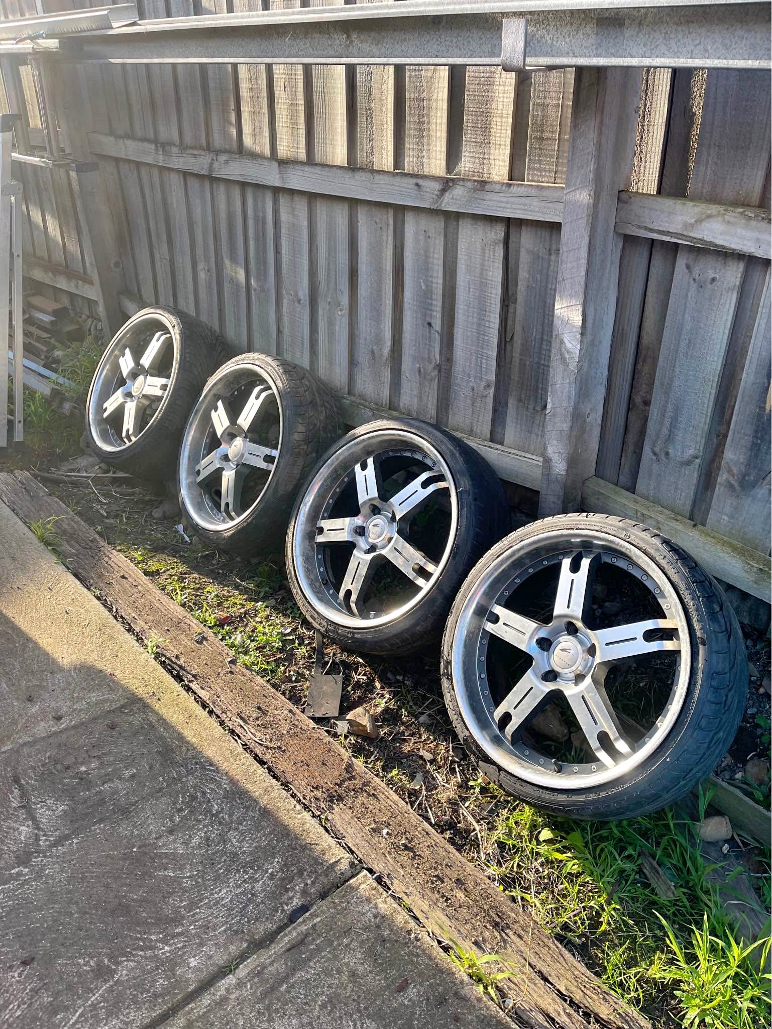 Commodore rims - Car Wheels, Tires & Parts - Melbourne, Victoria ...