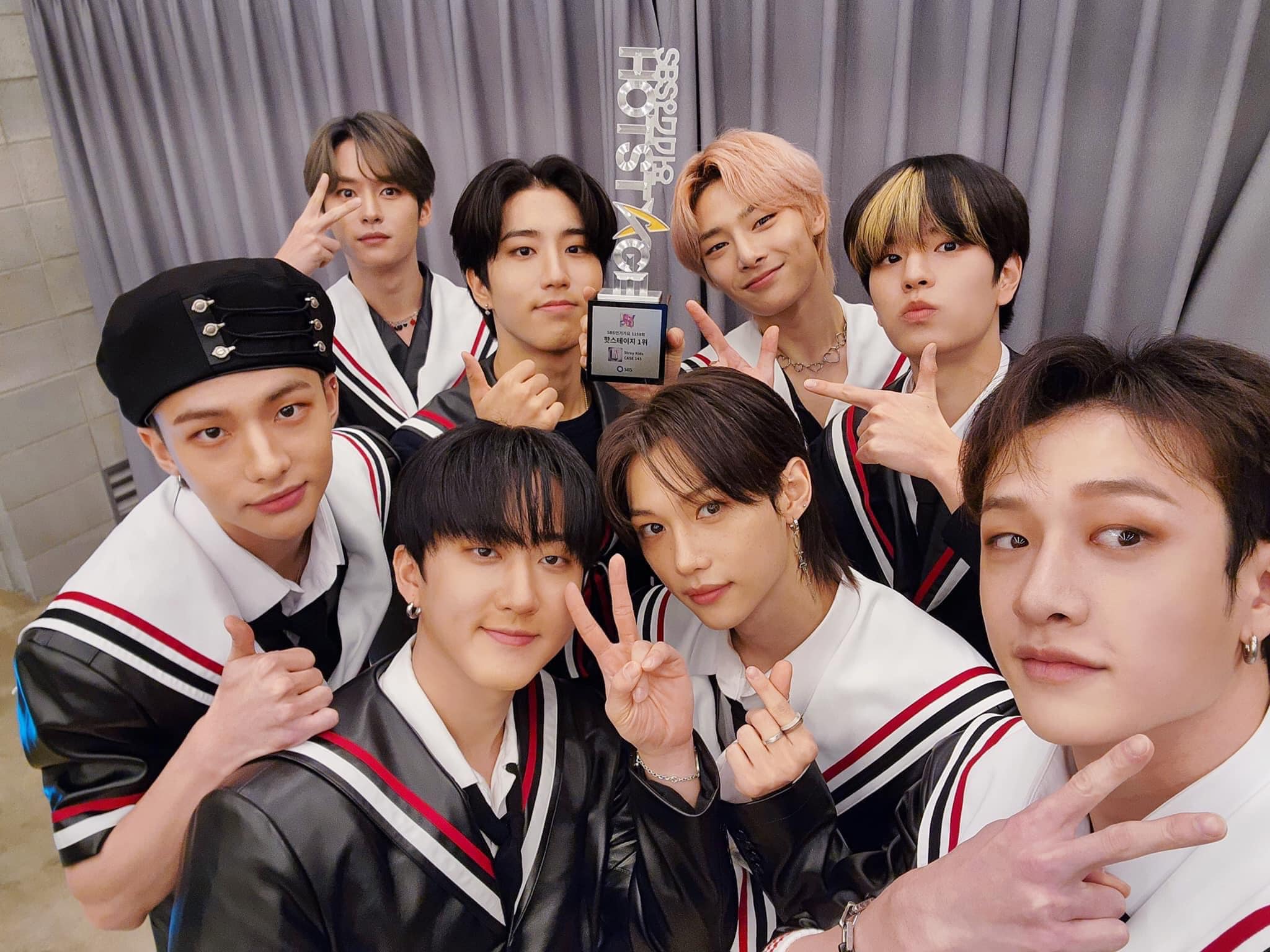 Stray Kids 'Hellevator' COVER PHOTO Stray Kids (스트레이 키즈