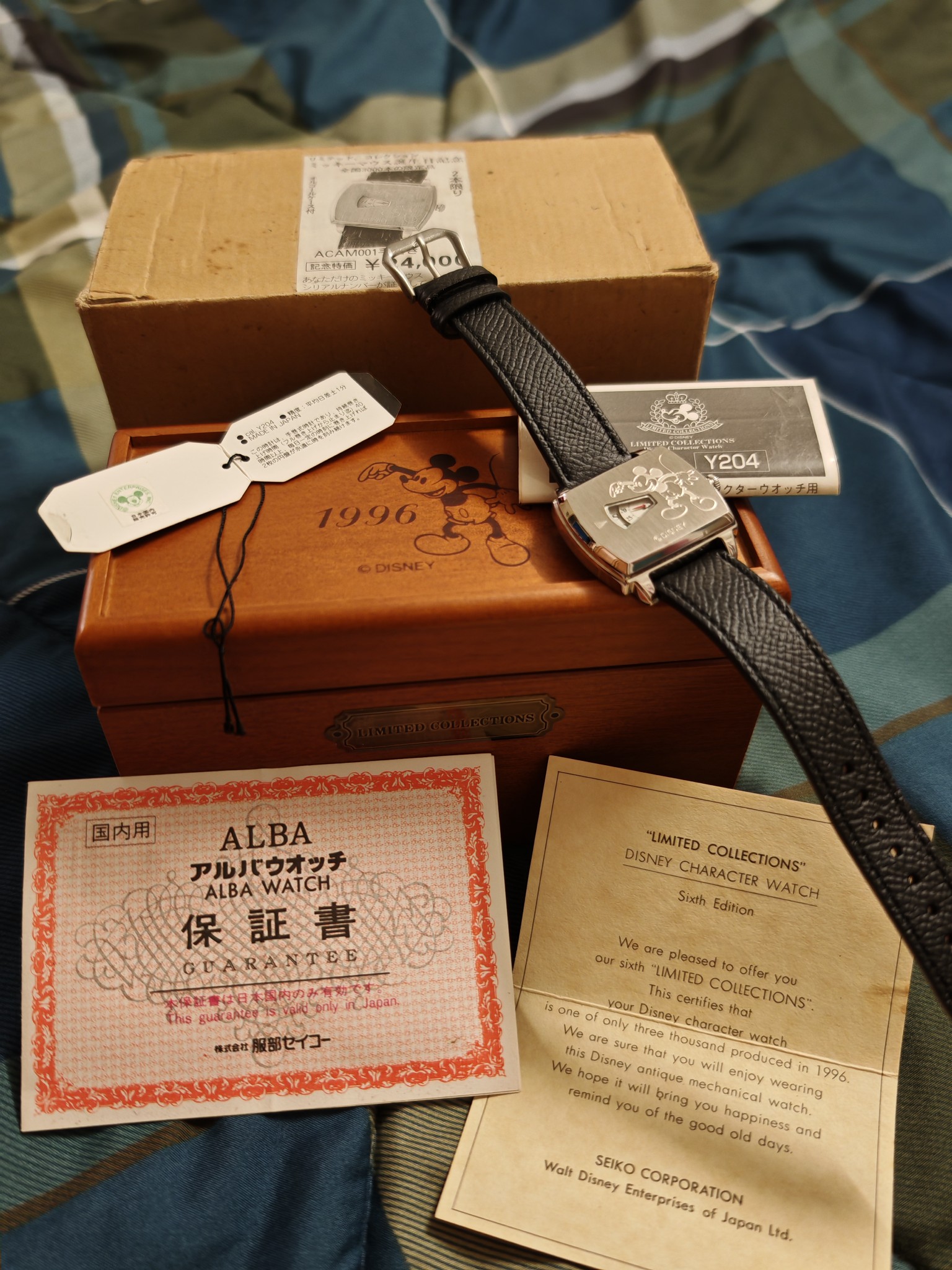 1996年，ALBA，向SEIKO定制；米老鼠记念款腕表；Cal.Y204；搭载了手卷 