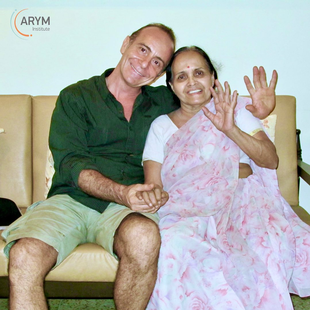 ॐ Celebrating... - Ayurvedic Yoga Massage - ARYM Institute