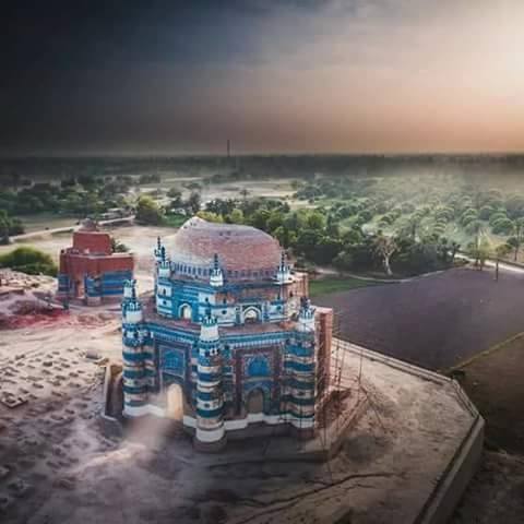 Uch Sharif