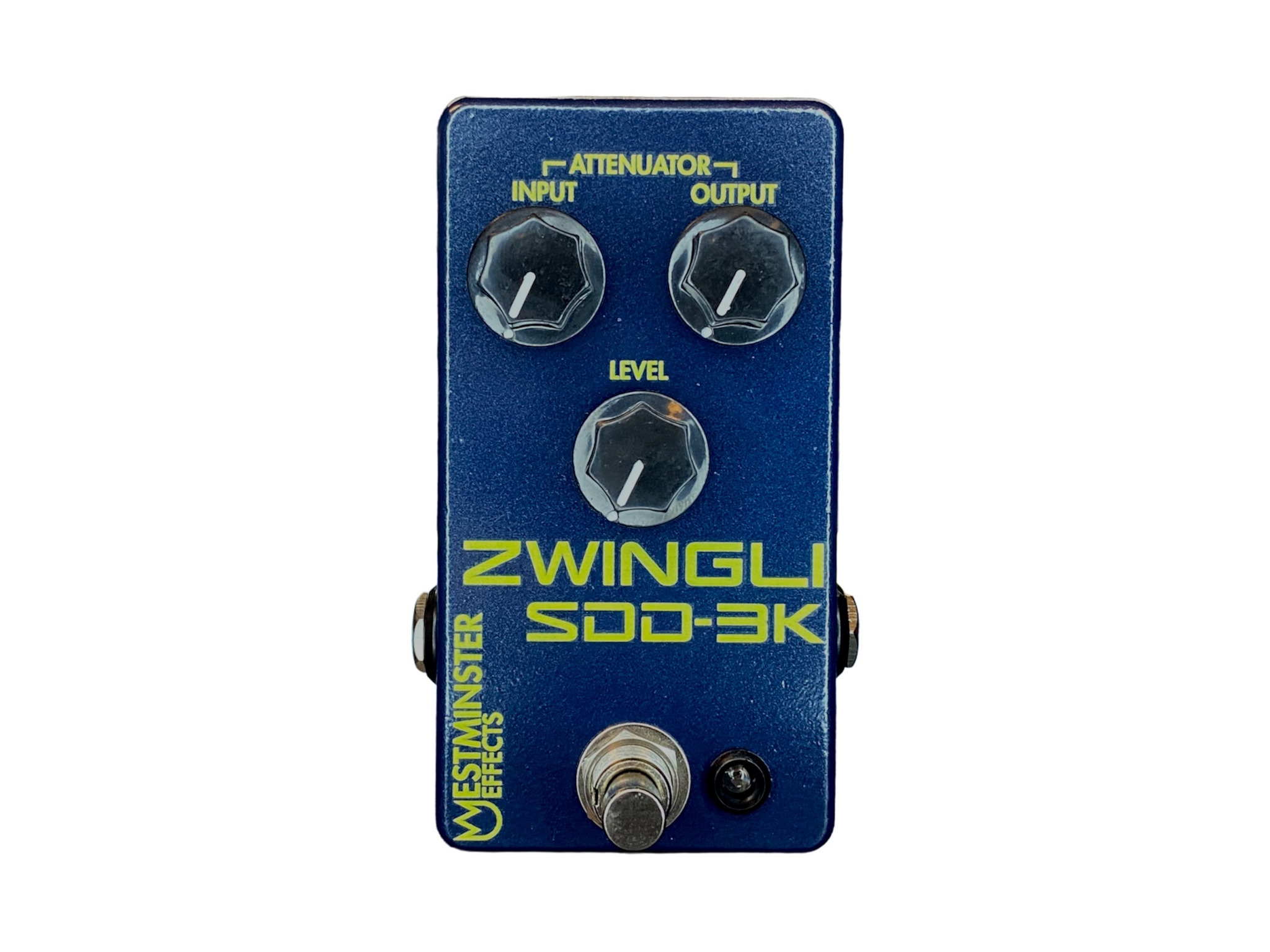 What is a similar preamp pedal to the Korg SDD 3000?