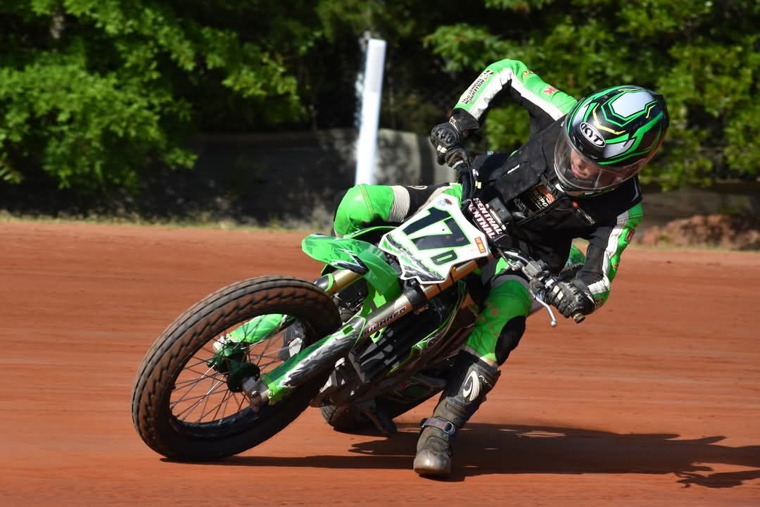 This is not the post I want to be... - South East Flat Track | Facebook