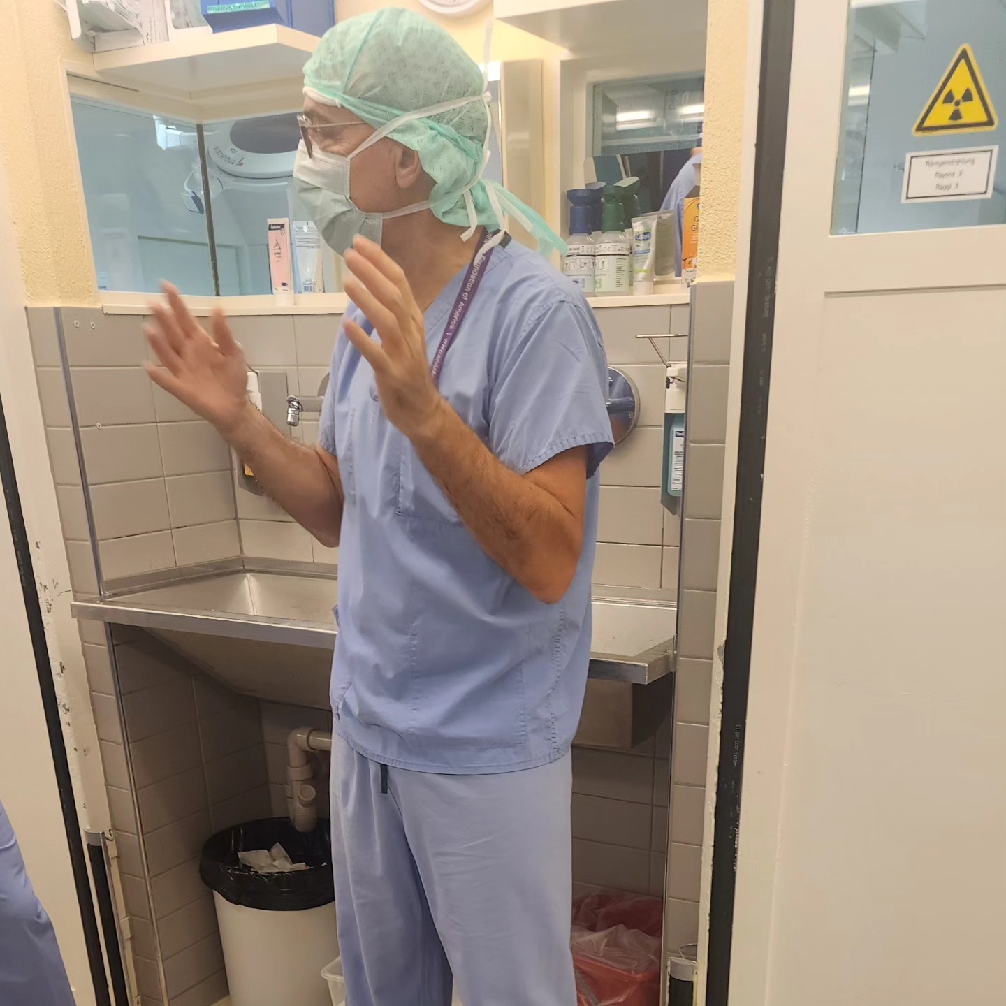 Dr Rendani Tshikosi
