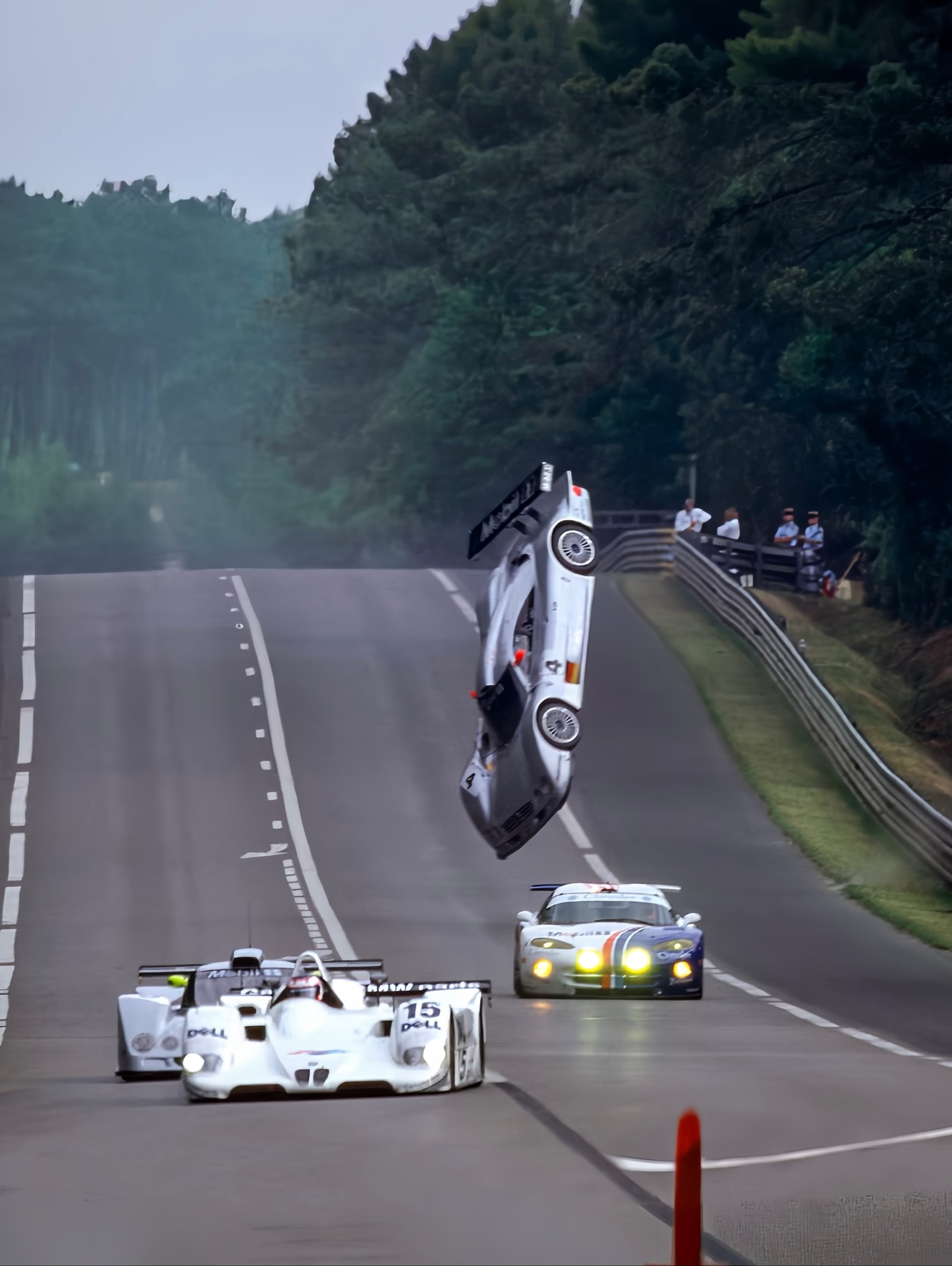 1999 Le Mans 24 Hours and the Infamous flight of the Mercedes-Benz