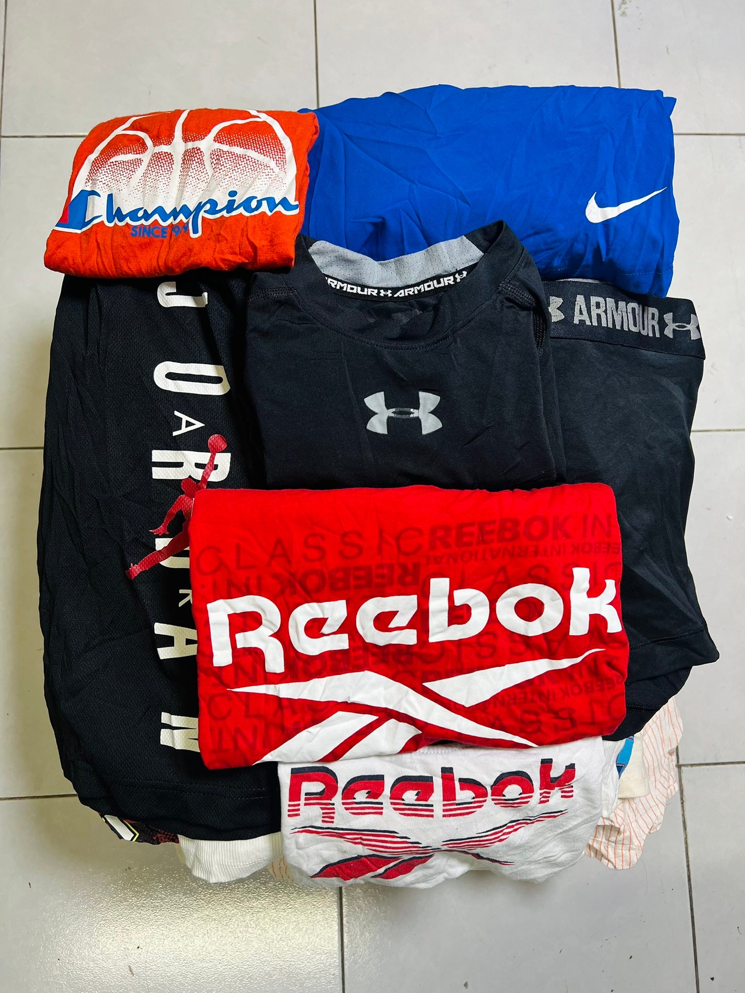 Pacas De Ropa MysteryBox.fl