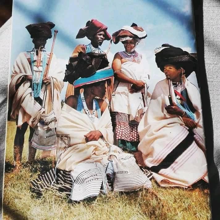 EZAKWANTU MASIBUYELENI EMBHO XHOSA CULTURE | Molweni kwantu naku umbuzo ...