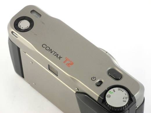 Contax T2 , una compatta con ottica Carl Zeiss 38mm f2.8 Sonnar T