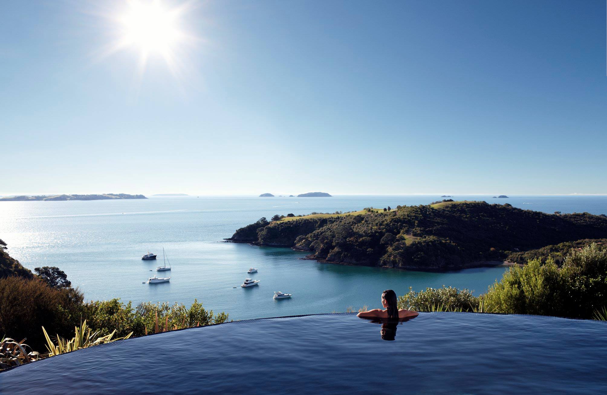 Air New Zealand - 【紐西蘭的世外桃源-懷希基島☀】 風光明媚的懷希基島(Waiheke...