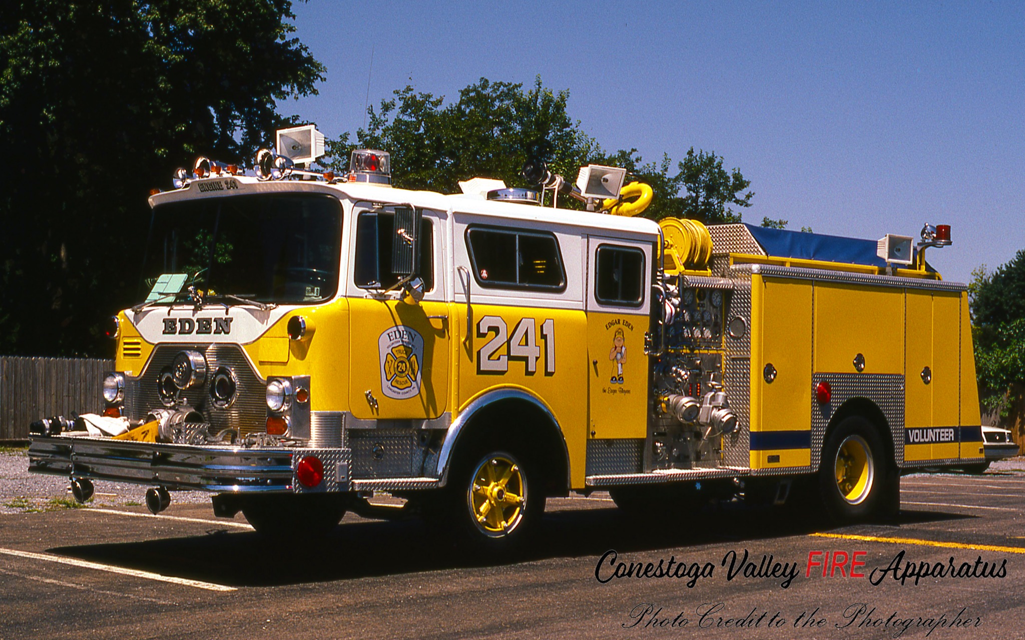 Conestoga - Rig Photo #OTD Eden, PA Engine 2-4-1 1975 Mack CF / 1987 ...