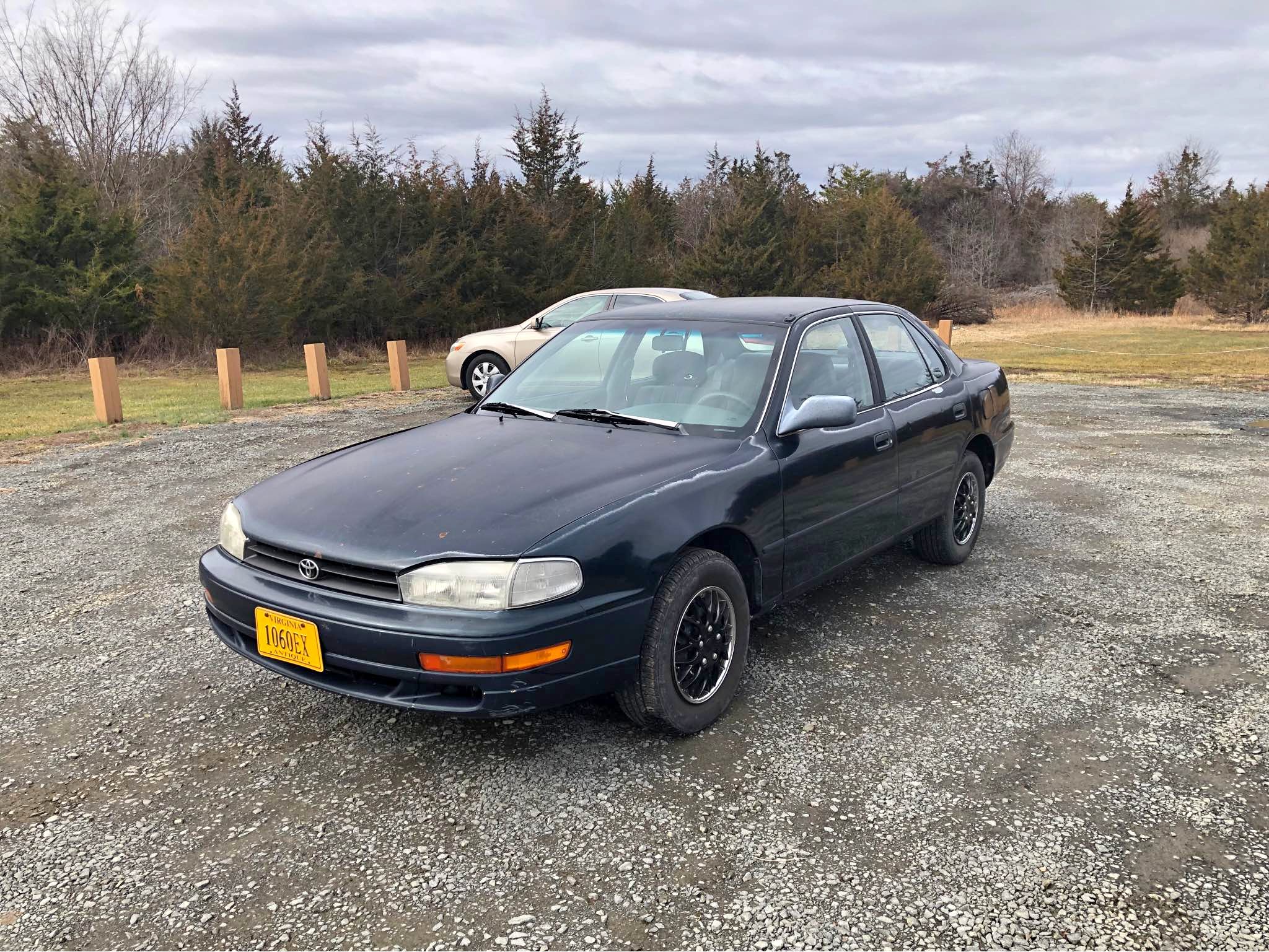 1992 Toyota Camry · Deluxe Sedan 4D Cars & Trucks Bealeton